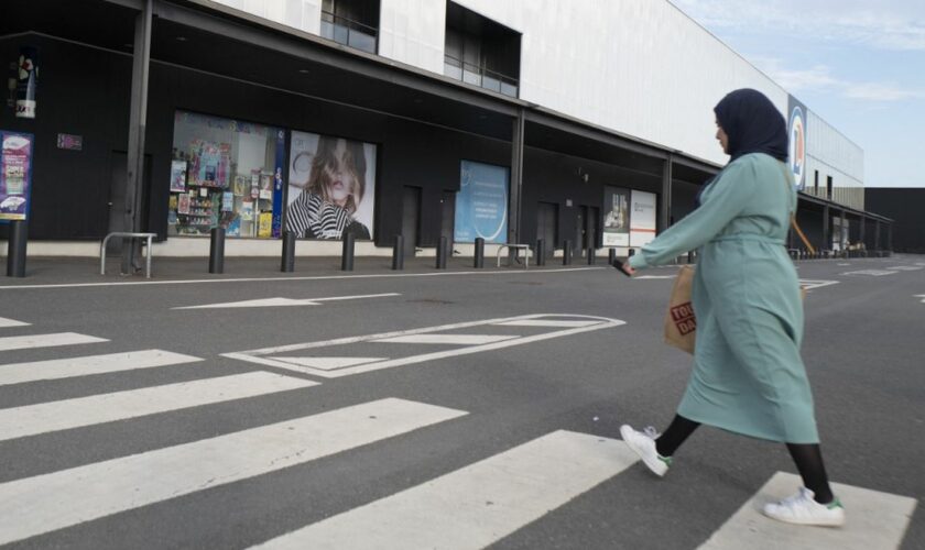 Le Conseil d'Etat confirme l'interdiction de l'abaya à l'école