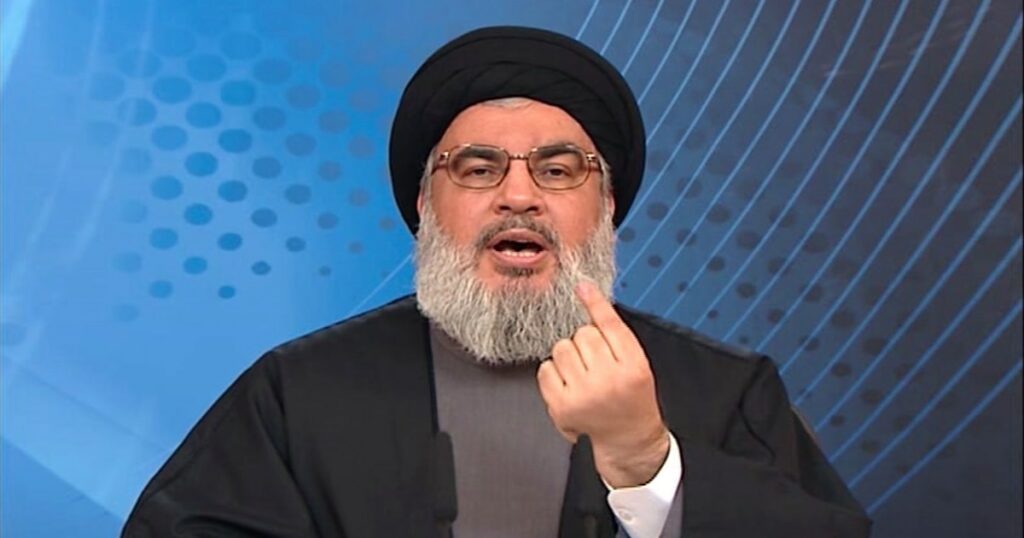 Capture d'écran d'une vidéo de la chaîne Al-Manar montrant le chef du mouvement chiite libanais Hezbollah, Hassan Nasrallah, le 5 mai 2015