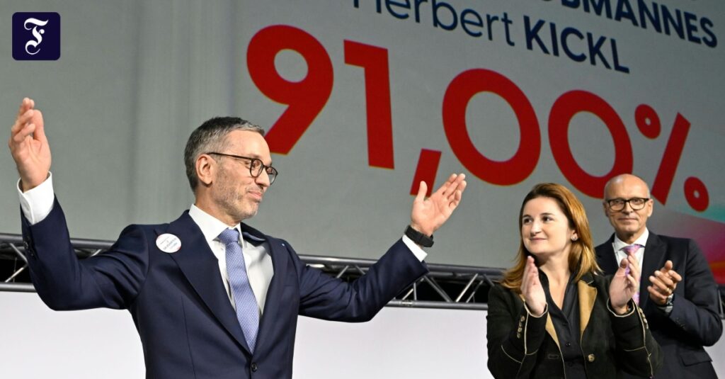 Vor der Parlamentswahl in Österreich: Aufregung um FPÖ-Politiker und Nazi-Lied