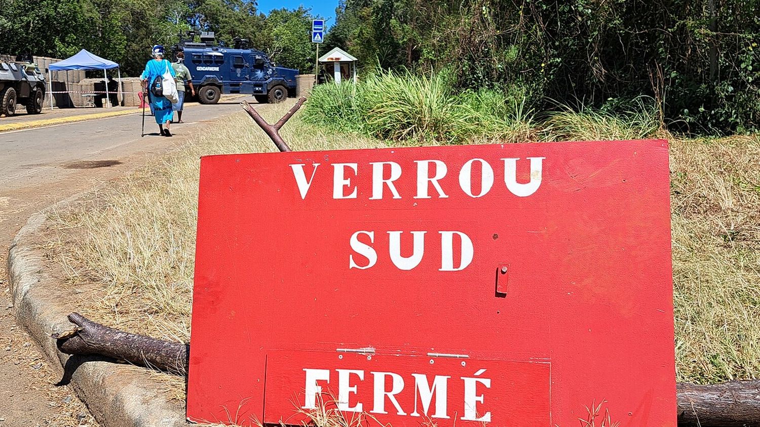 REPORTAGE. "Ça va être difficile de renouer des liens" : en Nouvelle-Calédonie, la commune du Mont-Dore illustre la fracture entre communautés