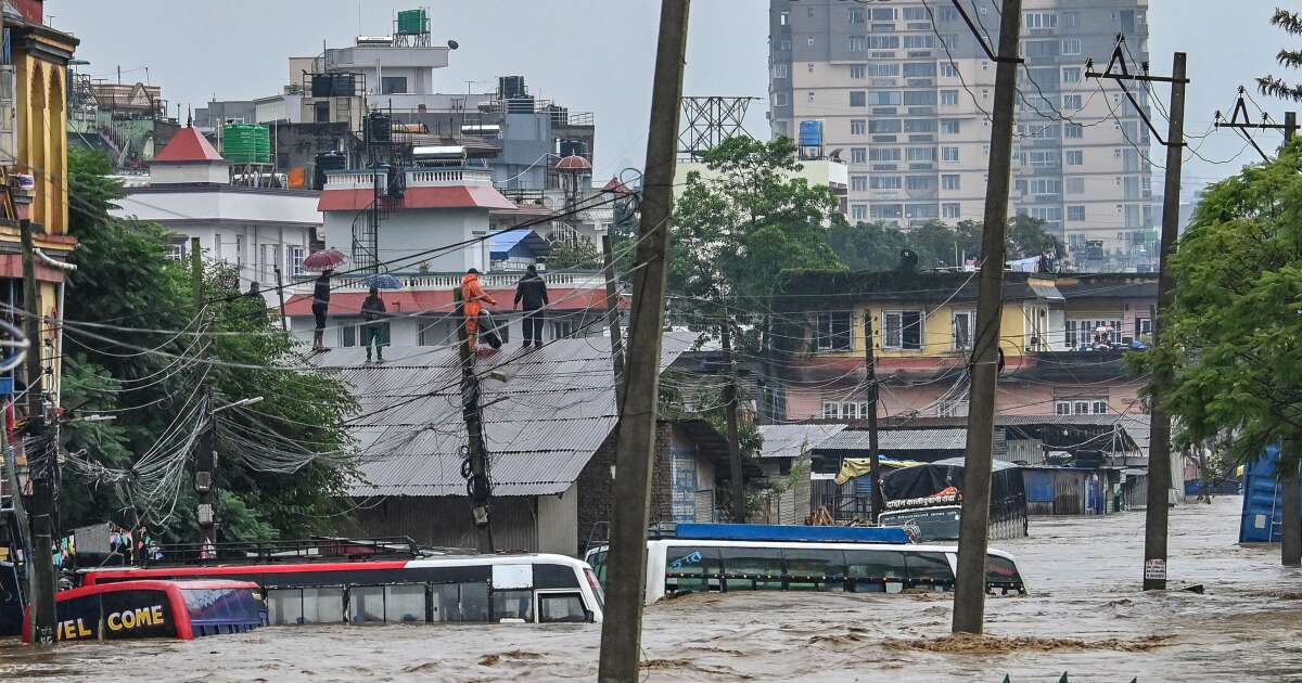 Népal, ouragan Helene, Autriche : les informations de la nuit