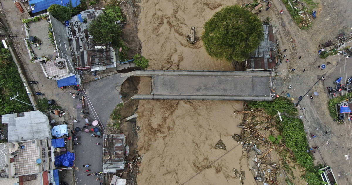 Au Népal, des inondations font au moins 104 morts et 64 disparus