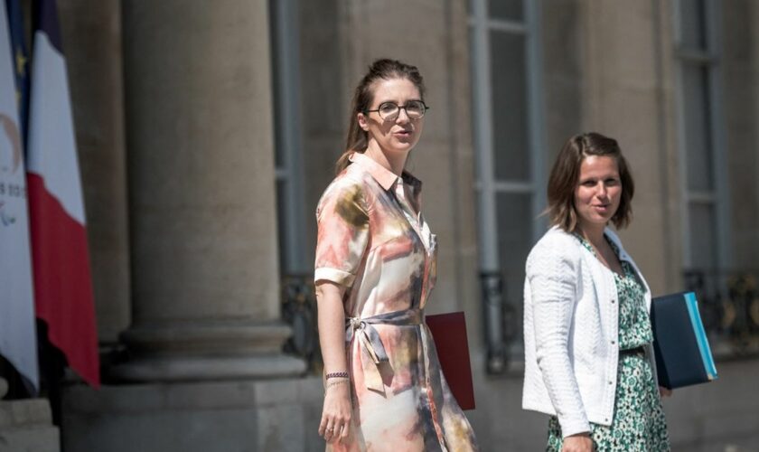 Vingt-sept députés macronistes s'opposent à une hausse des impôts