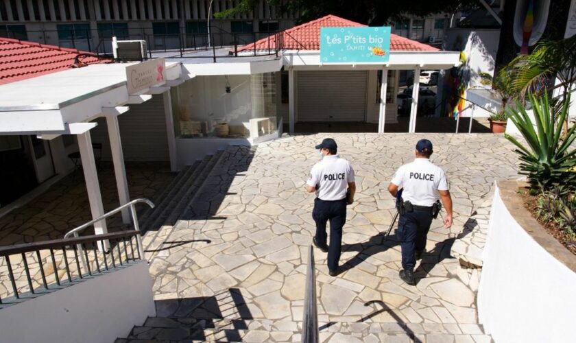 Quatre policiers soupçonnés de violences sur une personne handicapée en Polynésie française suspendus et placés en garde à vue