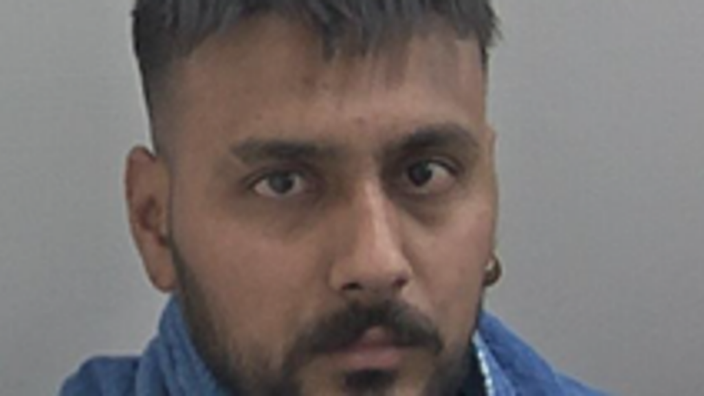 Officers want to trace Akashdeep Singh. Pic: Warwickshire Police