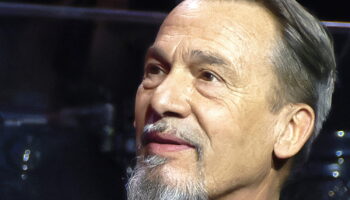 "Elle s'accroche, elle revient sans arrêt" : Florent Pagny s'exprime de nouveau sur la maladie et les rechutes de son cancer