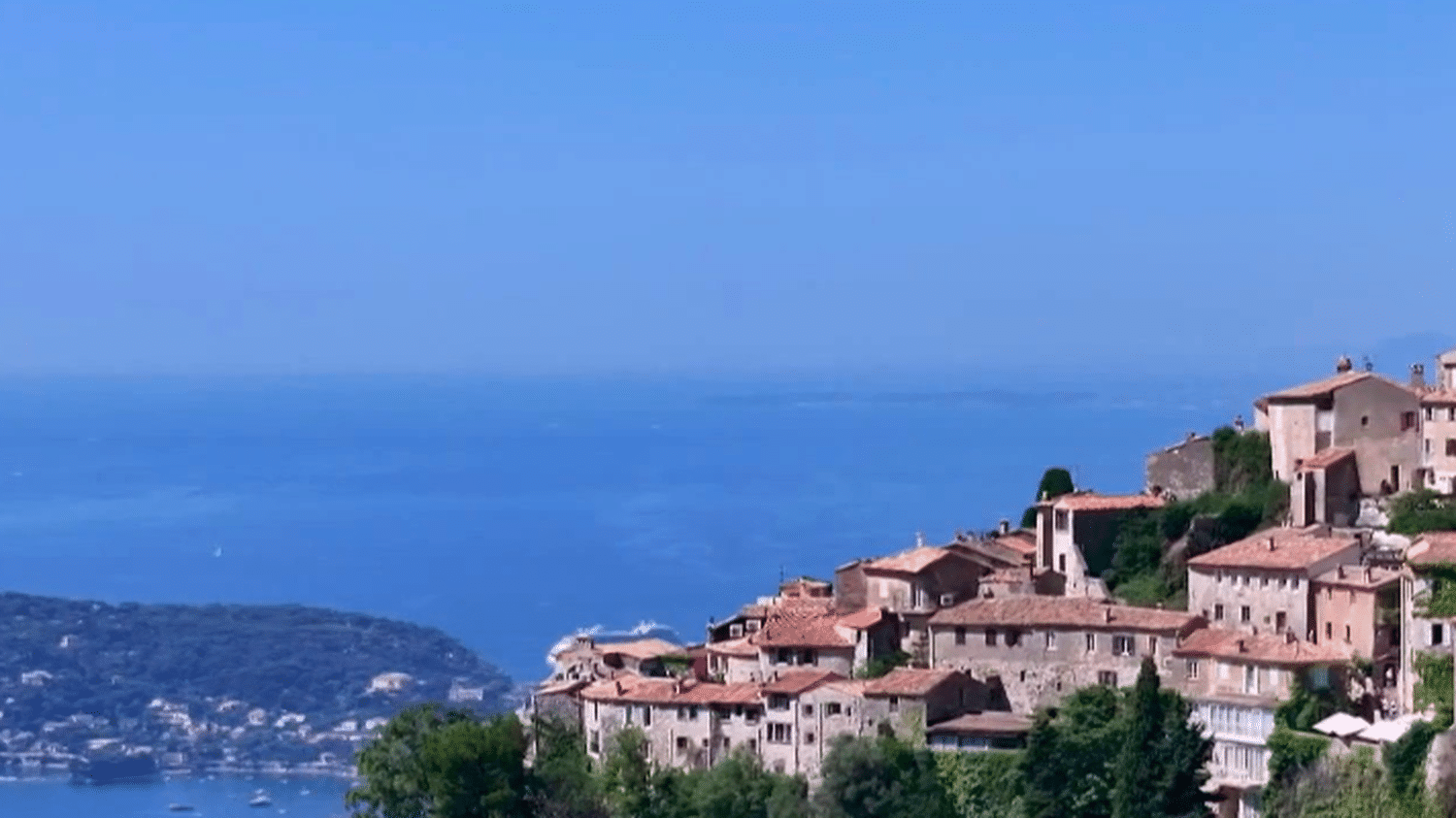 Patrimoine : Èze, le village perché sur les hauteurs de la Méditerranée