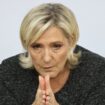 Procès des assistants parlementaires du FN : cette échéance judiciaire peut-elle contrarier les ambitions présidentielles de Marine Le Pen ?