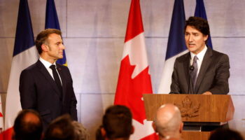 L’Elysée a-t-elle empêché les médias de couvrir une manifestation hostile à Macron à Montréal ?