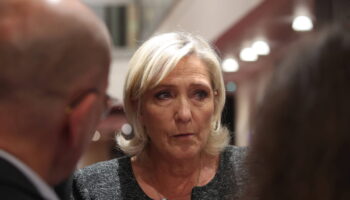 Procès de l'affaire des assistants du RN : ces accusations d'emplois fictifs qui secouent Marine Le Pen