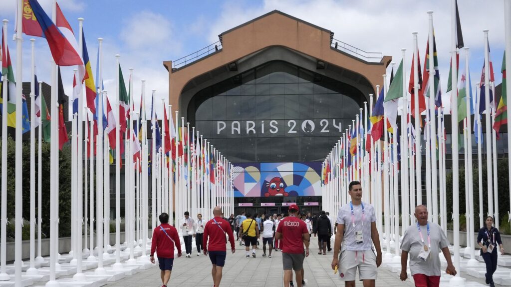 Paris 2024 : près de 3 000 rendez-vous pris dans le salon de beauté du village des athlètes