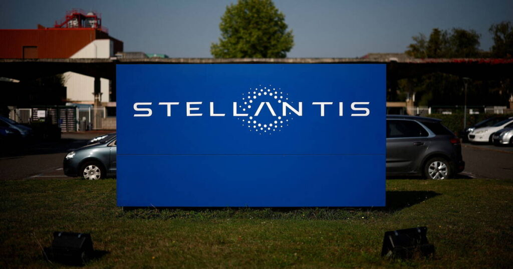 Déjà sous pression, Stellantis s’écroule en Bourse