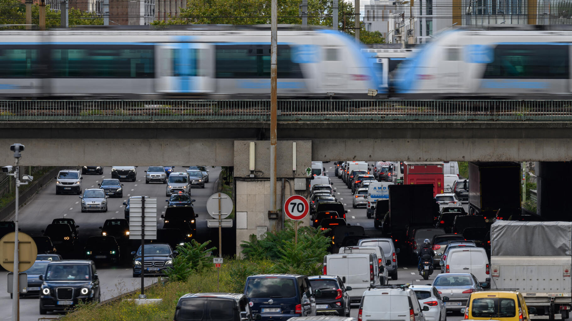 Périphérique à 50 km/h : l’abaissement de la vitesse maximale ne règle pas le problème de l’autosolisme