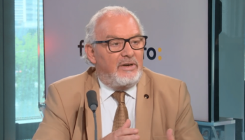 Immobilier : "Si avec les taux qui baissent, les vendeurs remontent leurs prix, on va retrouver une situation de blocage", déclare le président de Century 21