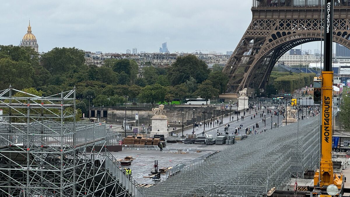 À Paris, l’immense chantier de démontage des sites olympiques : « On est sur le pont depuis 7 heures »