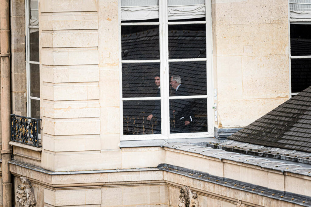 A l’Assemblée nationale, l’assise fragile de Michel Barnier menacée par les tensions avec les macronistes