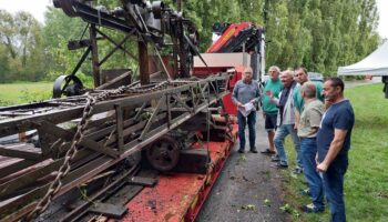 Abandonnée pendant 40 ans en Essonne, cette machine classée est repartie dans la Somme pour être restaurée