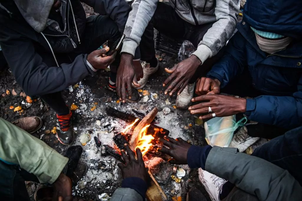 Al menos 12 migrantes mueren en el norte de Francia cuando intentaban cruzar el Canal de la Mancha hacia Inglaterra