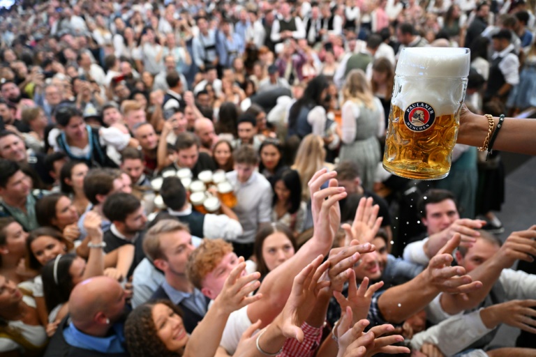 Allemagne: La Fête de la Bière débute sous haute sécurité à Munich