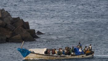 Au large des Canaries: Nouvelle journée de recherches pour au moins 48 migrants disparus