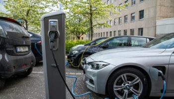 Automobile: L'électrique dépasse l'essence sur les routes de Norvège