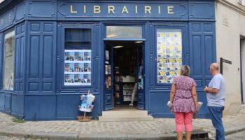 « Avant de fermer, j’ai décidé de me battre » : la librairie de Senlis appelle des stars à la rescousse