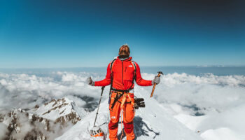 Avec « Kaizen », le streameur Inoxtag retrace son éprouvante ascension de l’Everest