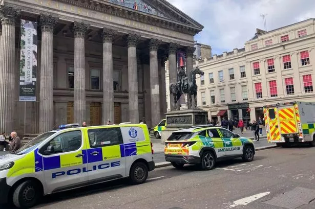 BREAKING: Man dies after Glasgow art gallery fall horror