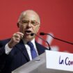 Bernard Cazeneuve, un week-end pour renouer avec le terrain