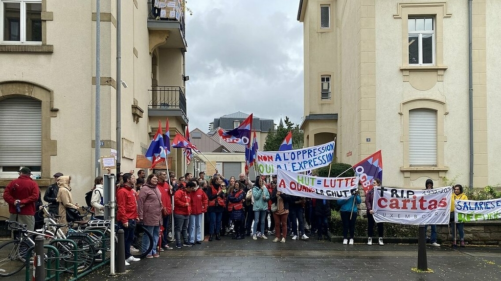 Caritas devient "HUT": Près de 300 collaborateurs priés de venir signer leur contrat avant 18h