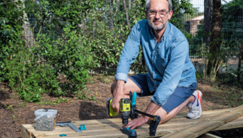 Comment poser des lames de terrasse en bois ?