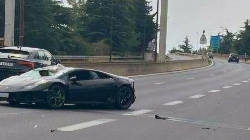 "Coupé en deux": Un cycliste mortellement fauché par une puissante voiture de location en France