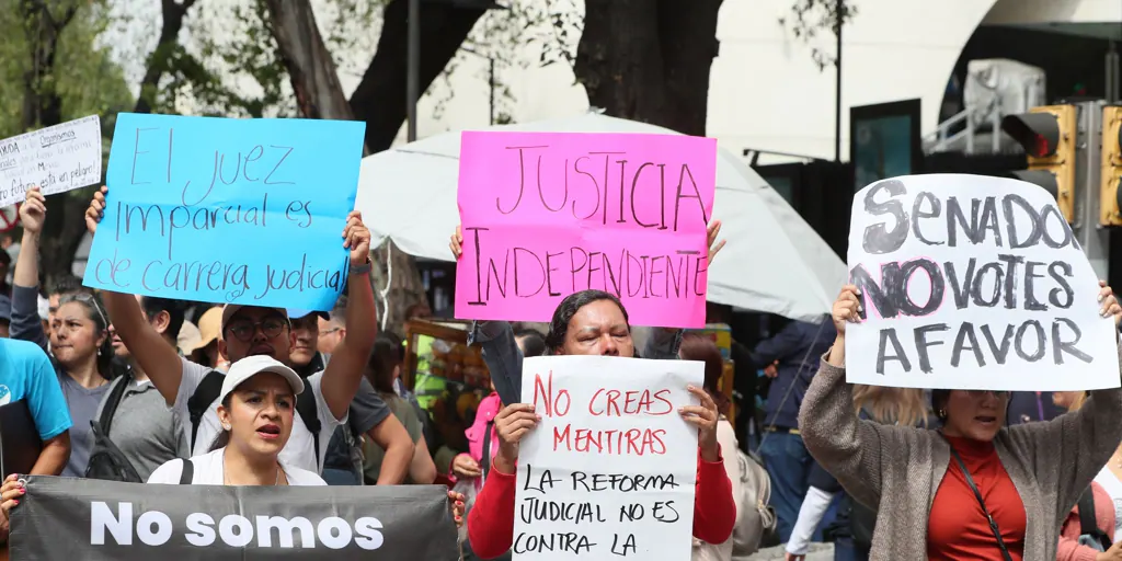 Crecen las presiones para sacar adelante la reforma judicial de López Obrador, para la que le falta un voto