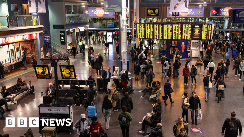 Cyber attack hits 19 UK railway stations