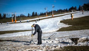 Dans le massif jurassien, pleurs et colère autour de la fermeture de pistes de ski