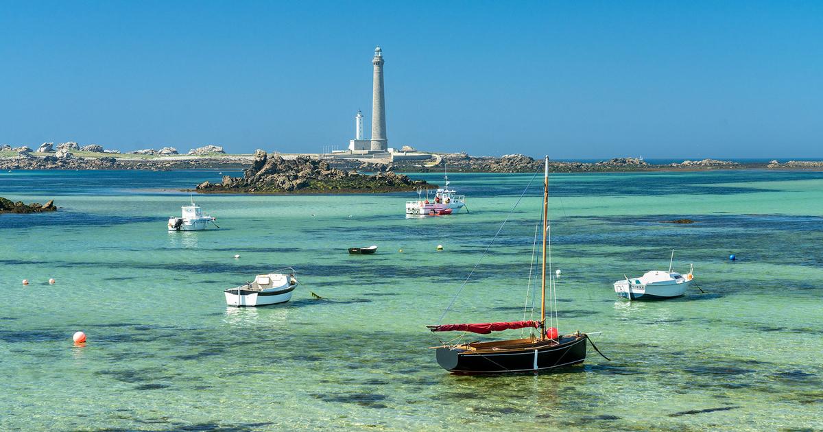 Dépaysement assuré ! Comment passer une nuit au pied du plus haut phare d'Europe