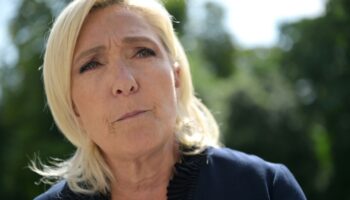 Détournement de fonds publics européens: Le procès de Marine Le Pen et du RN s'ouvre à Paris