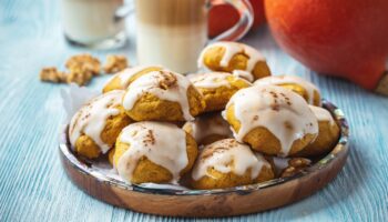 Einfach und lecker: Knusprige Kürbiskekse: Diese herbstliche Köstlichkeit zaubern Sie aus nur drei Zutaten