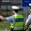 Ab Montag soll es an den NRW-Grenzen zu den Niederlanden und Belgien temporäre Grenzkontrollen geben. (Archivfoto) Foto: Henning