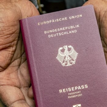 Einwanderung: 70 000 Ausländer in Bayern warten auf ihren deutschen Pass