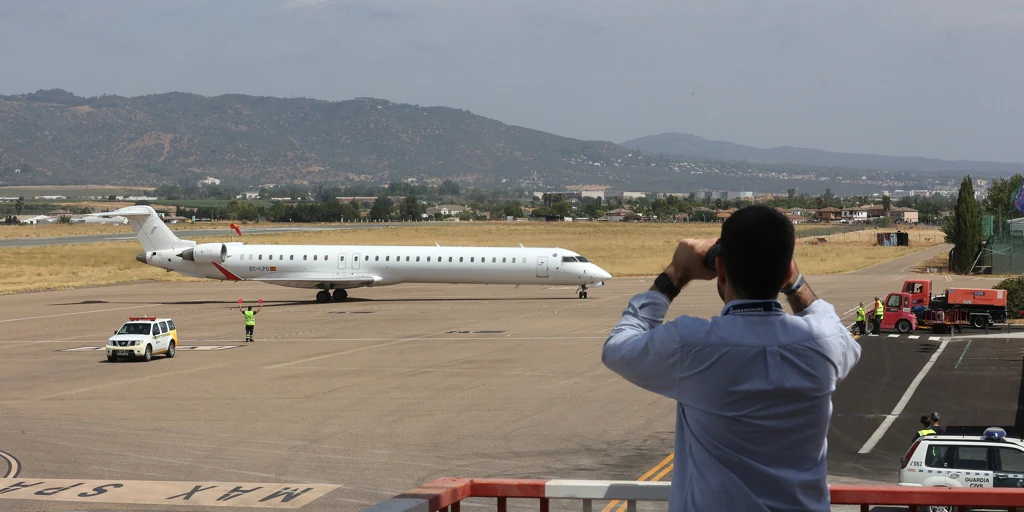 El Aeropuerto de Córdoba culmina hoy seis semanas de intensa actividad