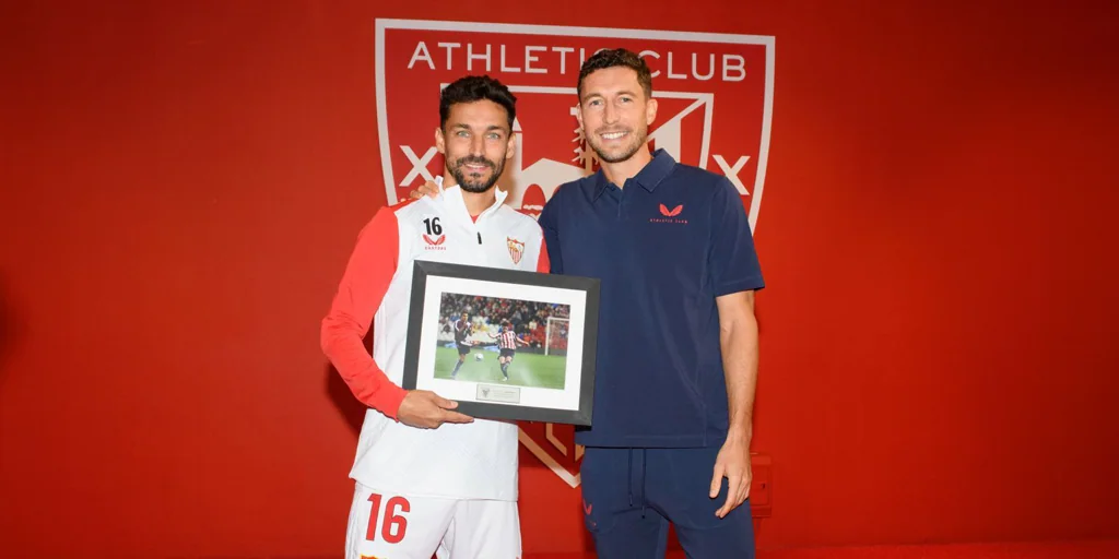 El Athletic homenajea a Jesús Navas en su última visita a San Mamés