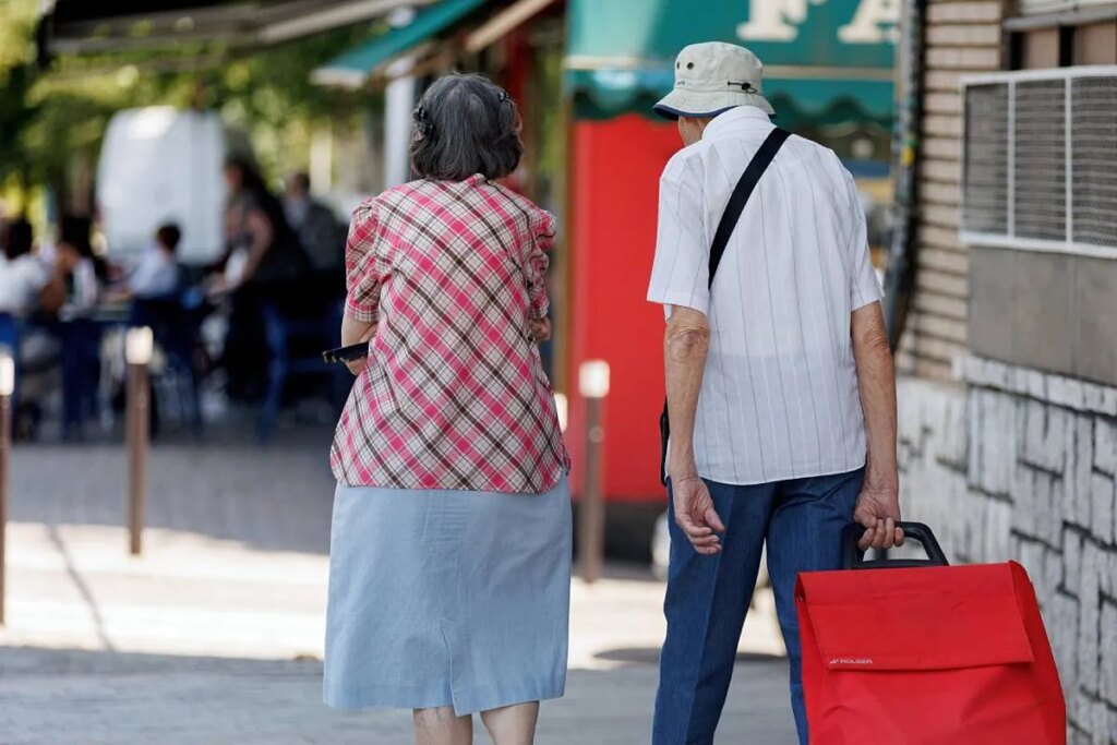 El INE confirma que la economía creció 0,8% en el segundo trimestre a causa del gasto de los hogares