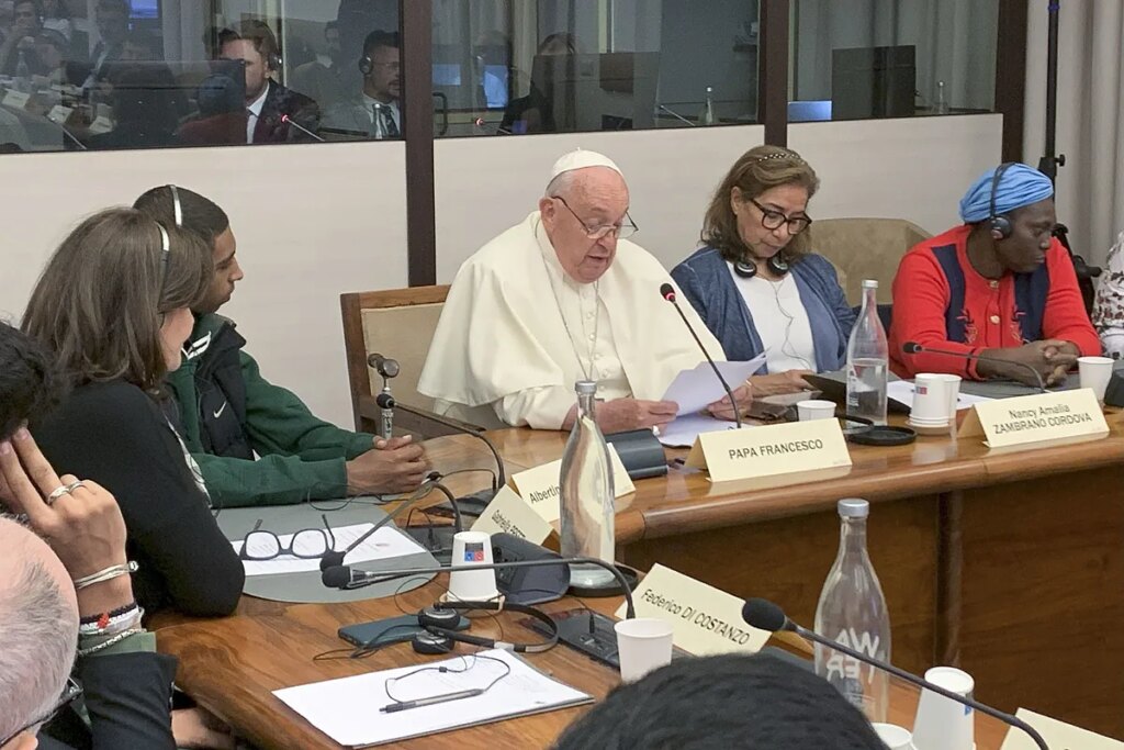 El Papa critica al gobierno de Milei y recibe duras críticas: "Absurda agenda indigenista" y "cipayo traidor"