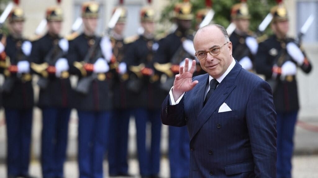 🔴 En direct : Bernard Cazeneuve a été reçu à l'Élysée pour de nouvelles concertations en vue de Matignon