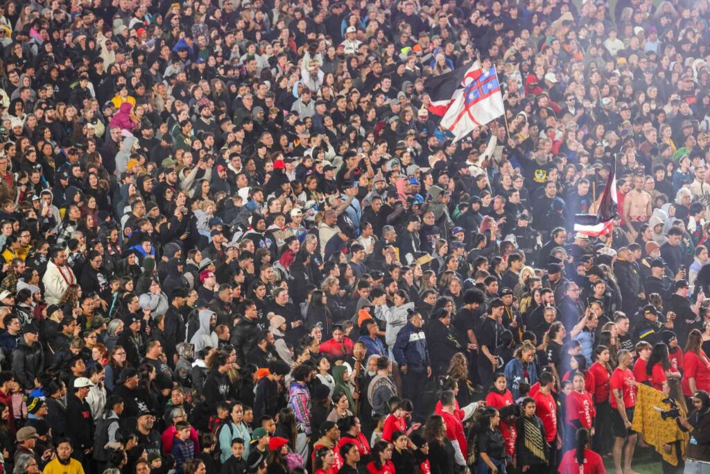 En images : la Nouvelle-Zélande reprend à la France le record mondial du plus grand haka