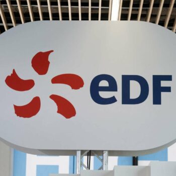 Energie solaire : EDF veut céder l’acteur historique Photowatt à la start-up Carbon