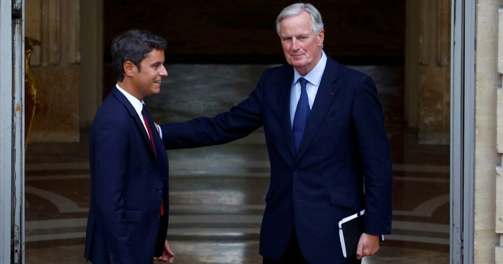 Entre Michel Barnier et le camp de Gabriel Attal, une première approche à tâtons