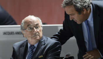 « FIFAgate » : Sepp Blatter et Michel Platini seront rejugés en Suisse en mars 2025 par une cour extraordinaire