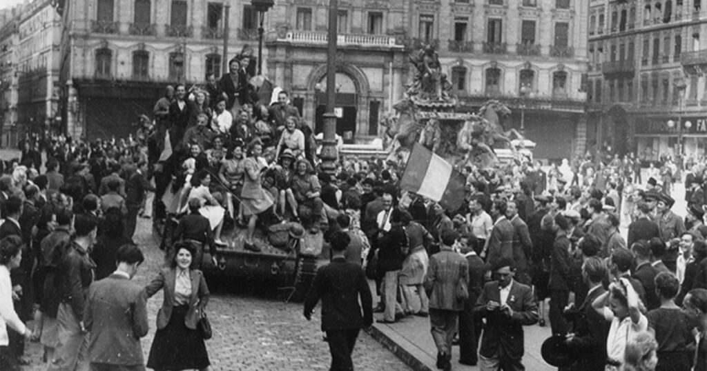 Fanfare, expo, véhicules d'époque et parade militaire : Lyon fête les 80 ans de sa Libération